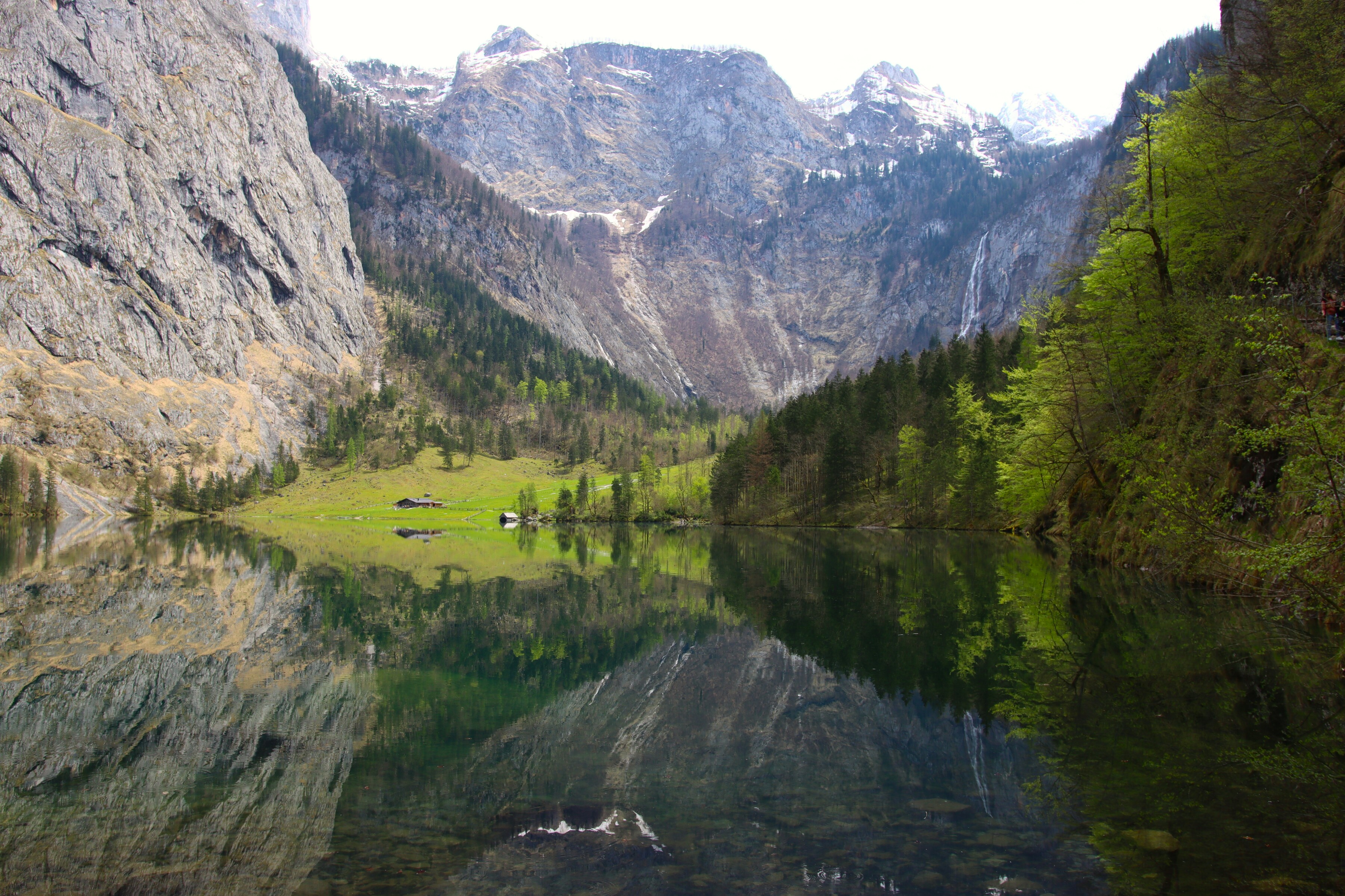 Der Obersee: ein natürlicher Bergsee in den Berchtesgadener Alpen – Foto: KWA / Hauke Thomas